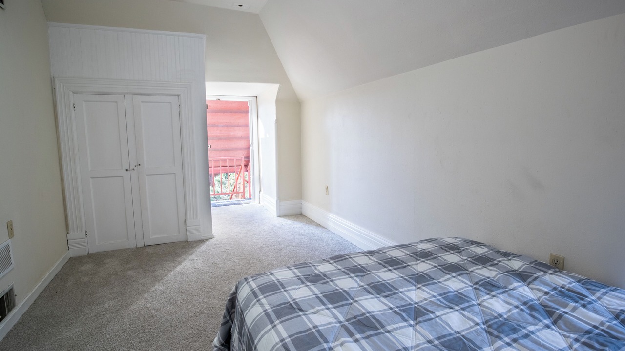 Photo of Bedroom in Pittsburgh