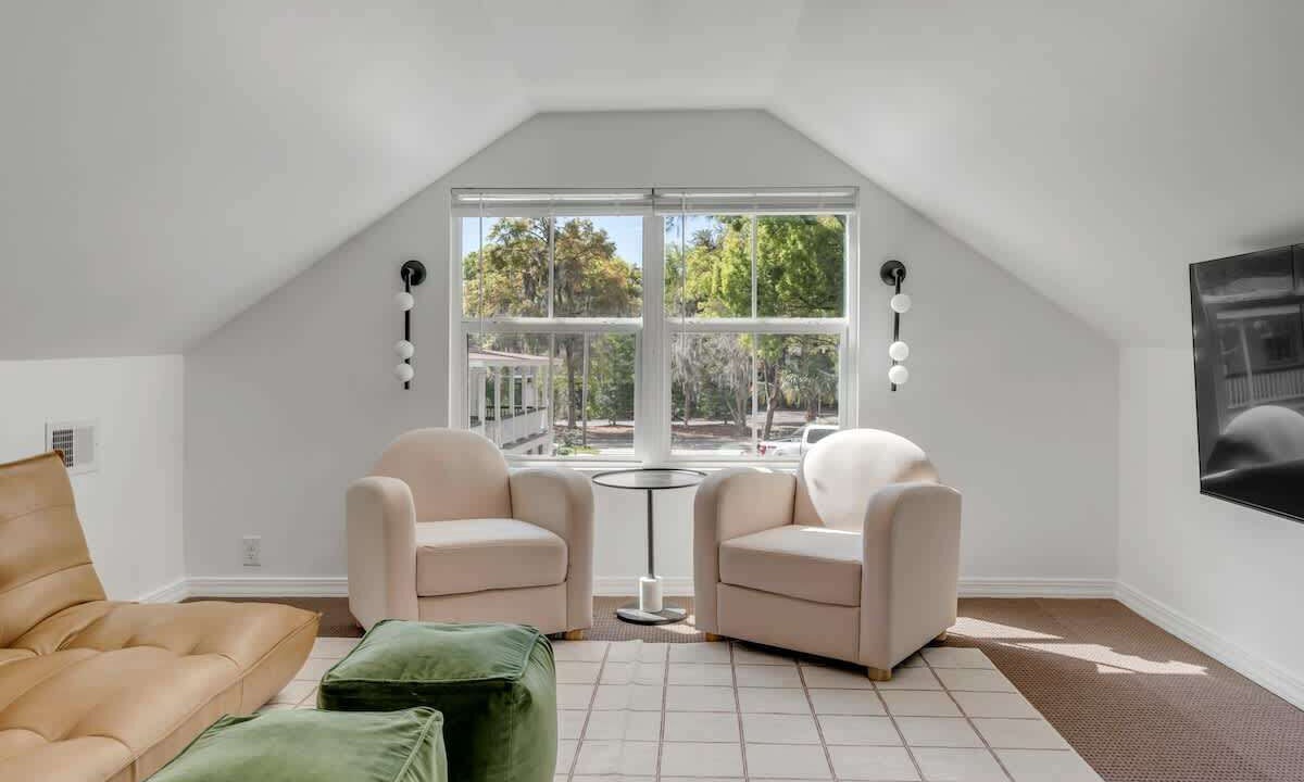 Photo of Livingroom in The Old Commons