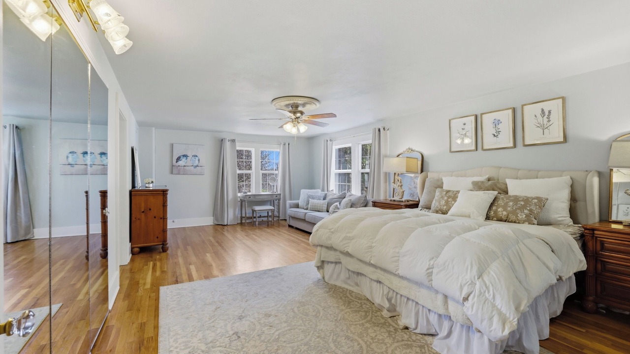 Photo of Bedroom in Broadmoor