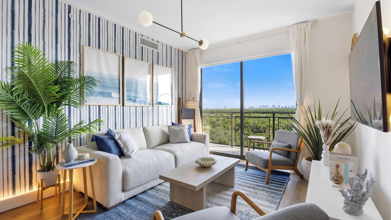 Photo of Livingroom in Dania Beach