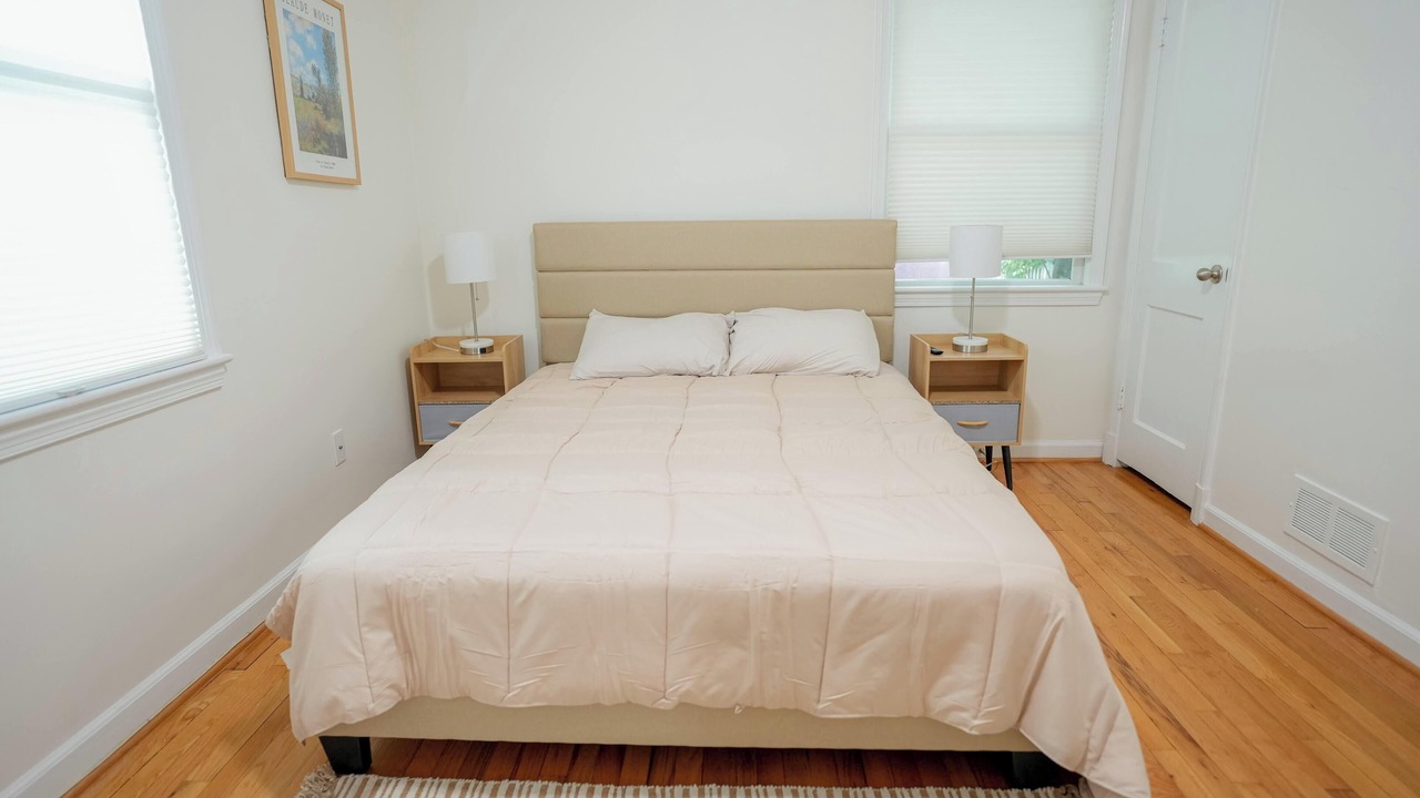 Photo of Bedroom in Wheaton-Glenmont