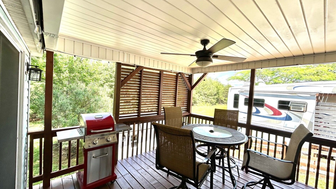 Photo of Outdoor in New London