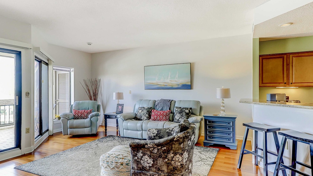 Photo of Livingroom in Shelter Cove