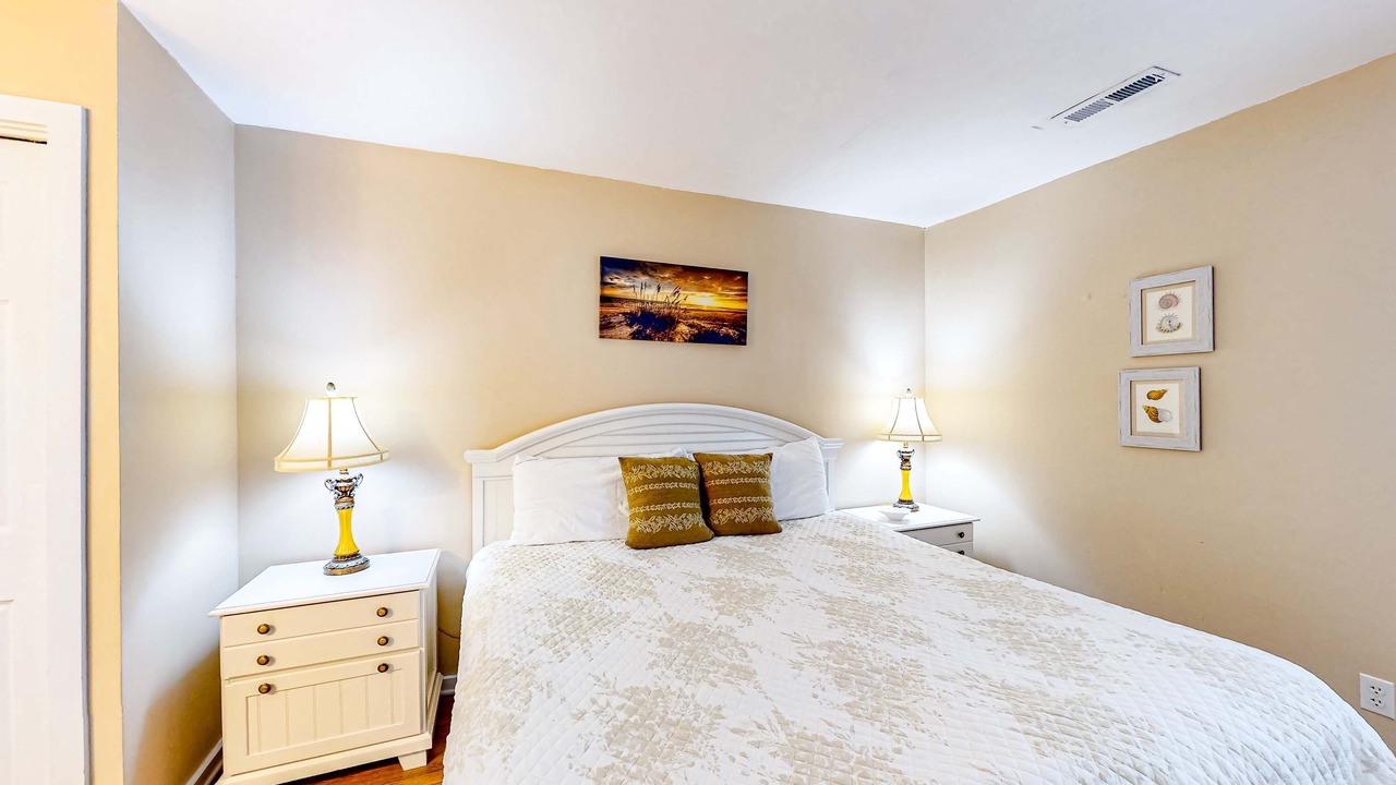 Photo of Bedroom in Shipyard Plantation