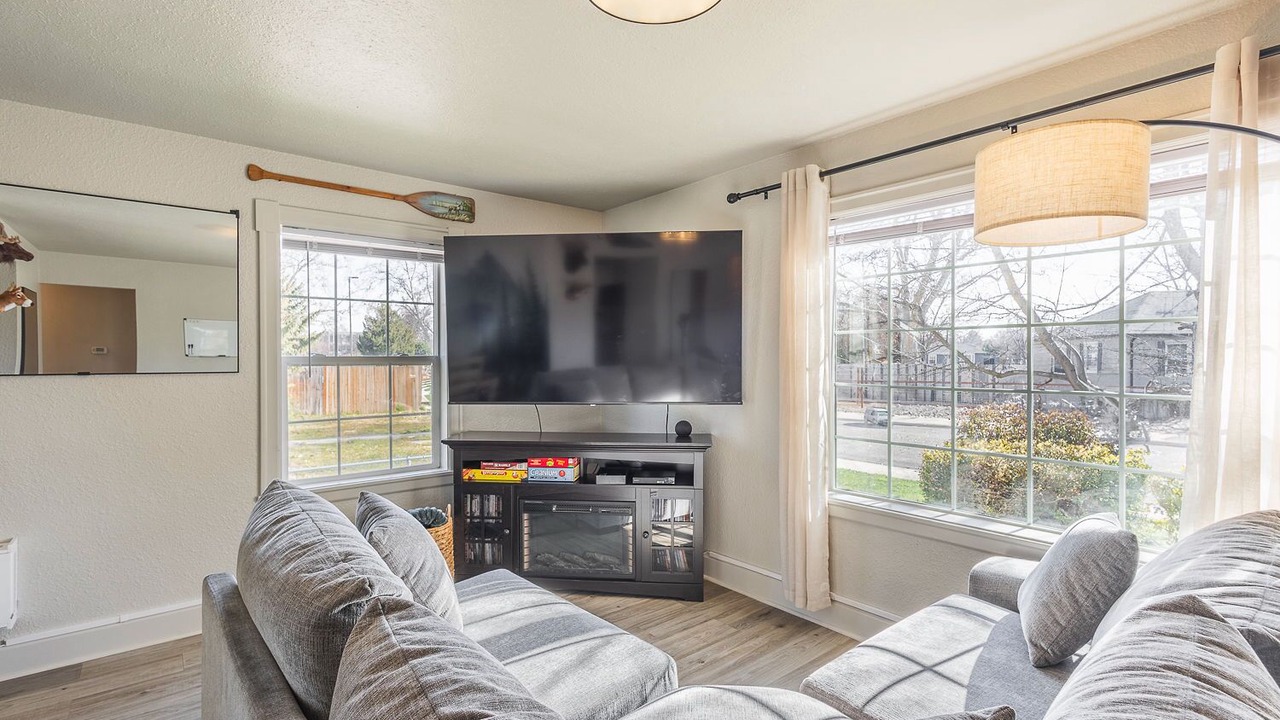 Photo of Bedroom in Depot Bench