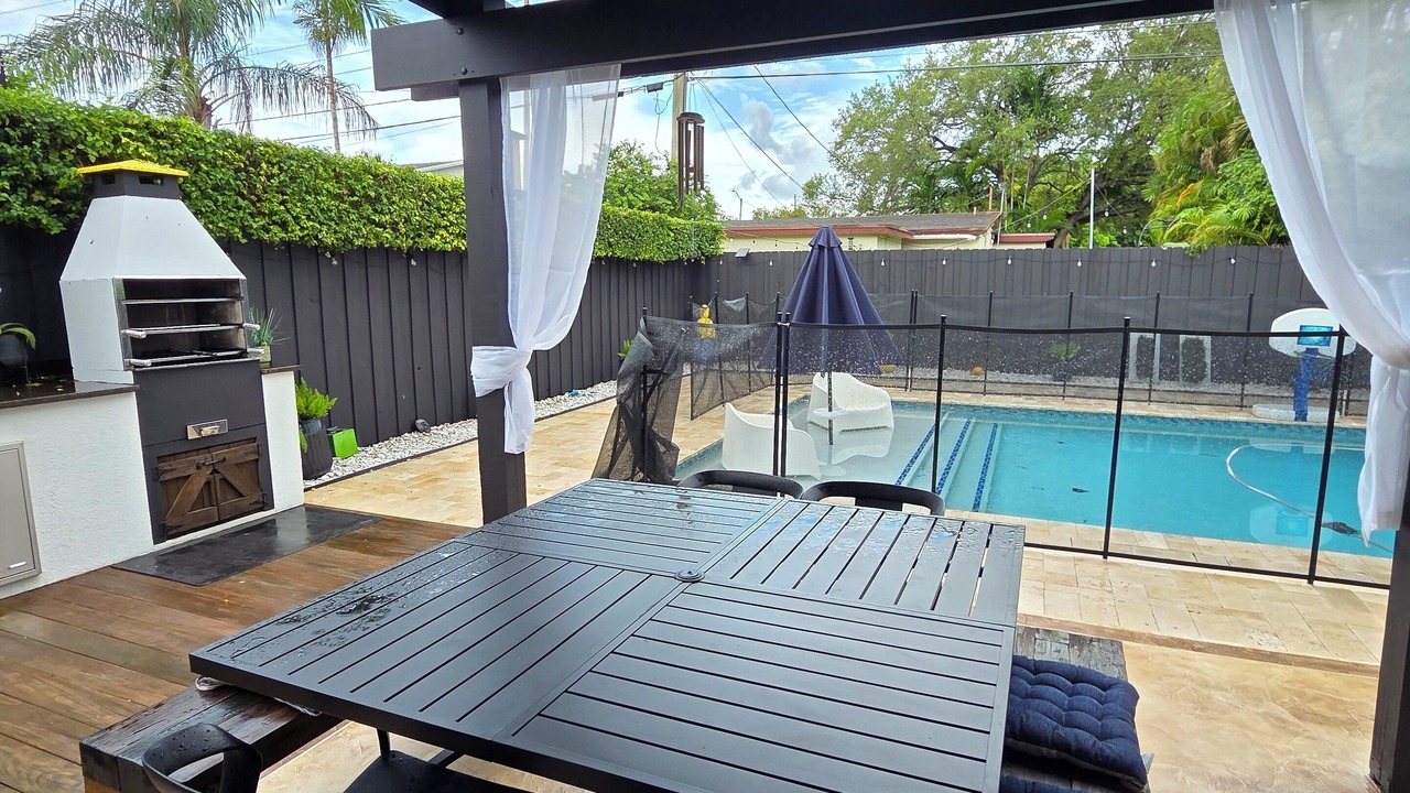 Photo of Outdoor in Ludlam