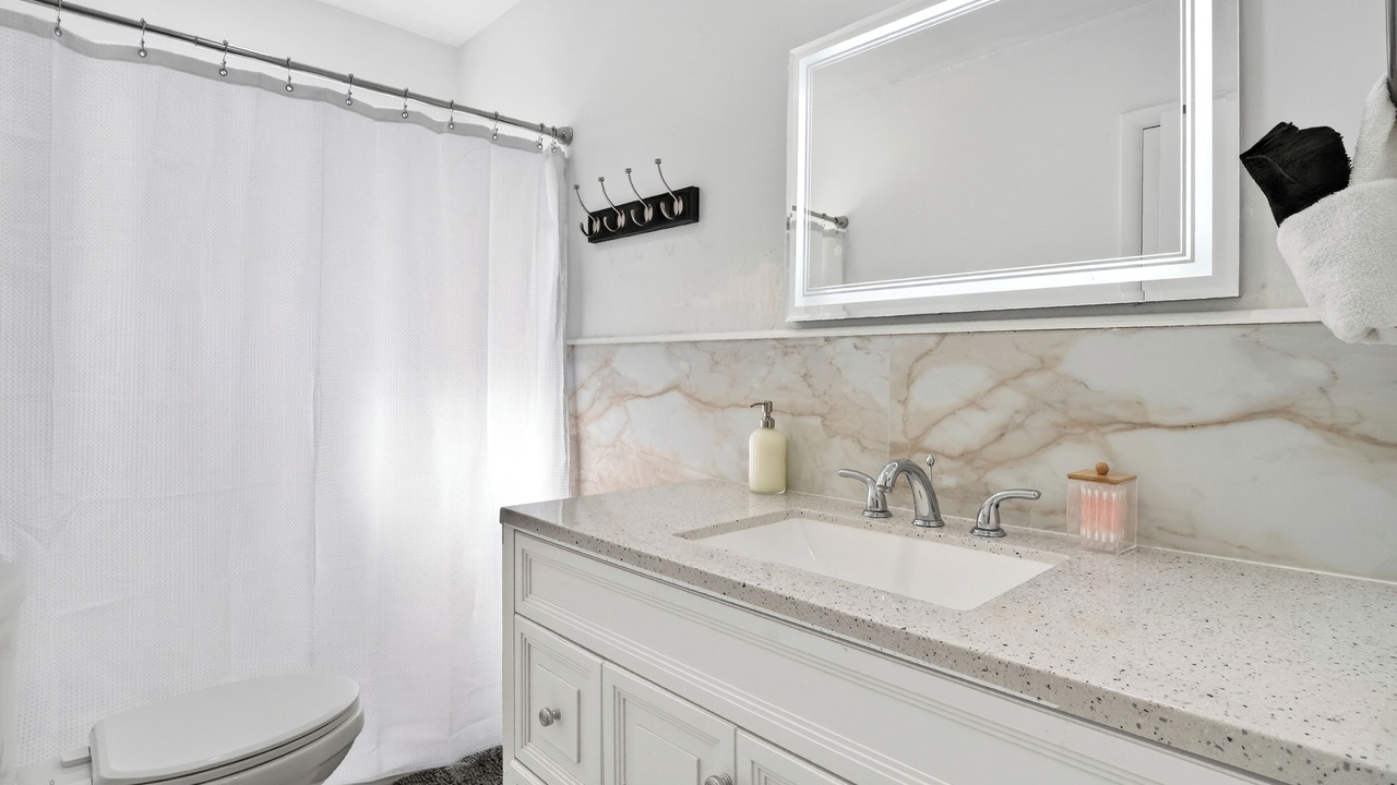 Photo of Bathroom in Coral Ridge Isles