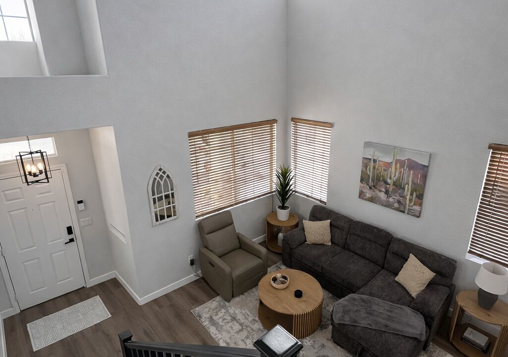 Photo of Livingroom in MacDonald Ranch