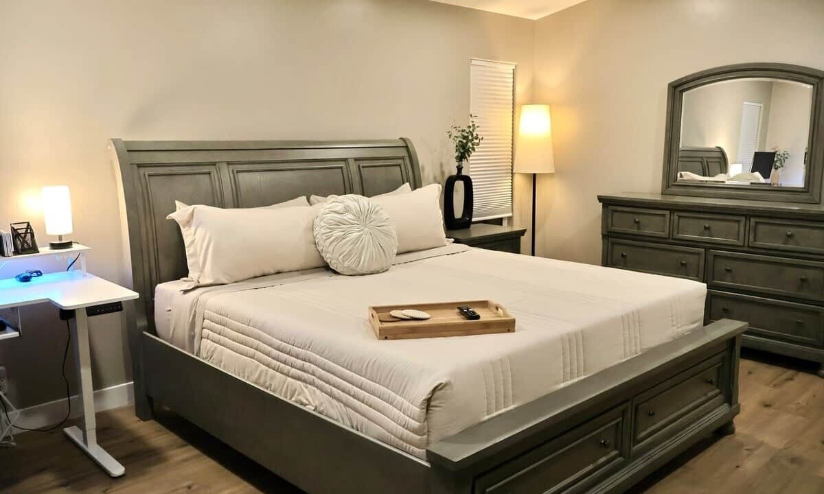 Photo of Bedroom in Mira Mesa