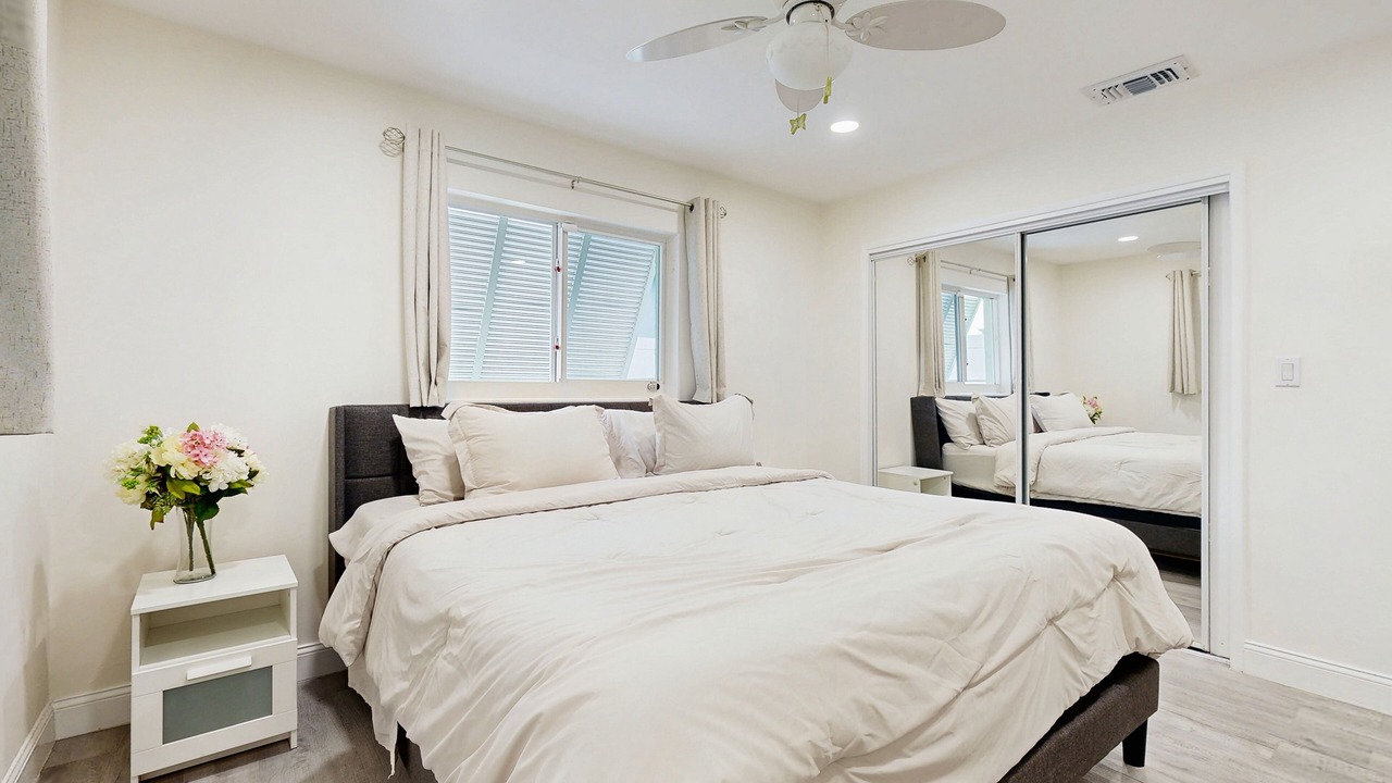 Photo of Bedroom in Coral Ridge Isles