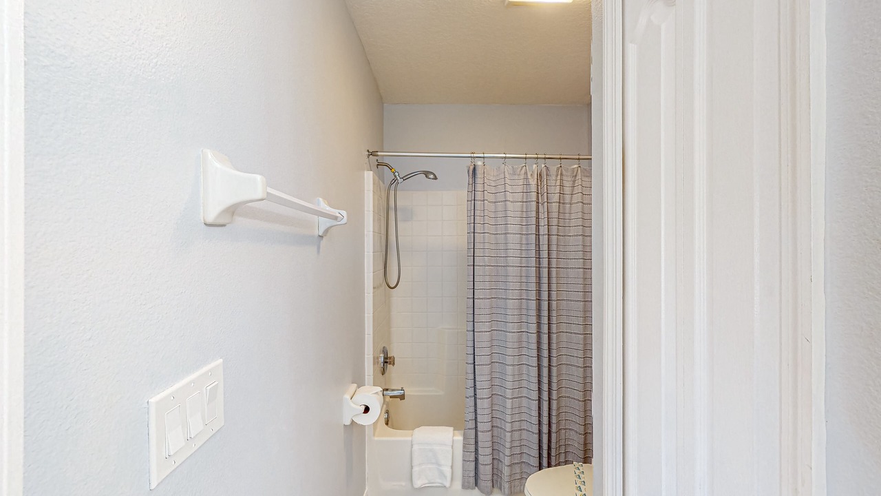 Photo of Bathroom in Sandy Ridge