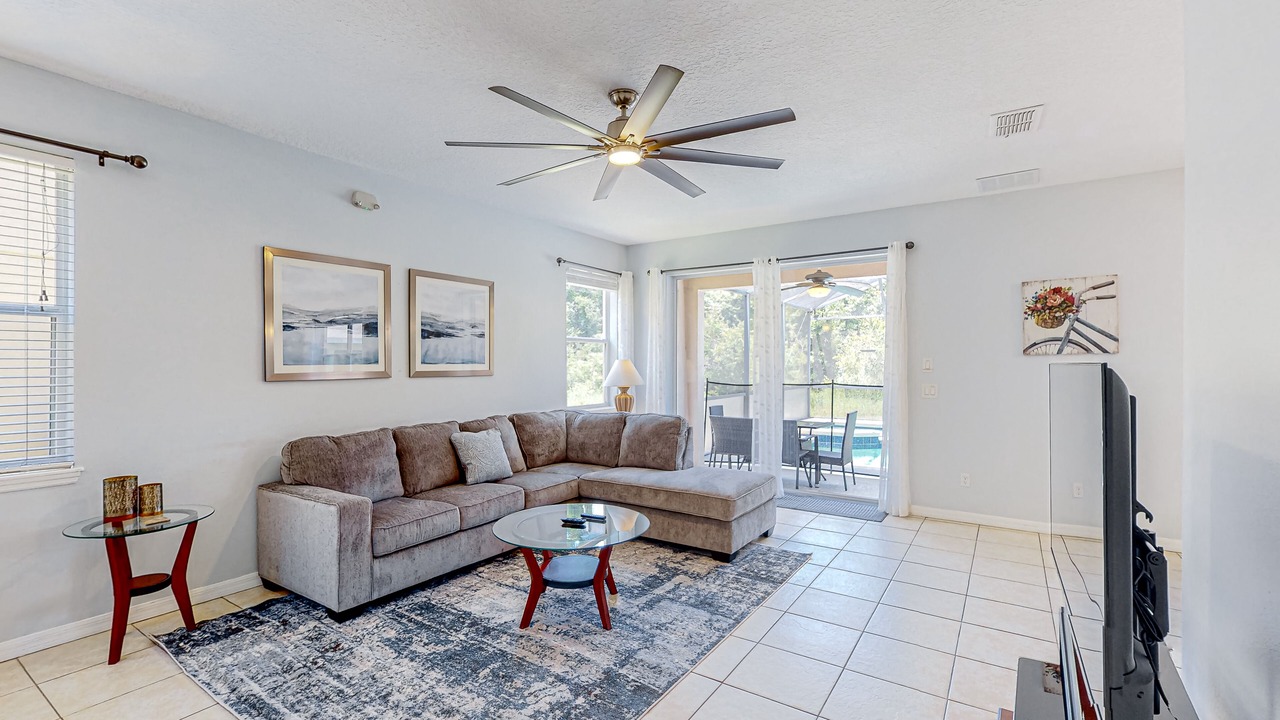 Photo of Livingroom in Sandy Ridge