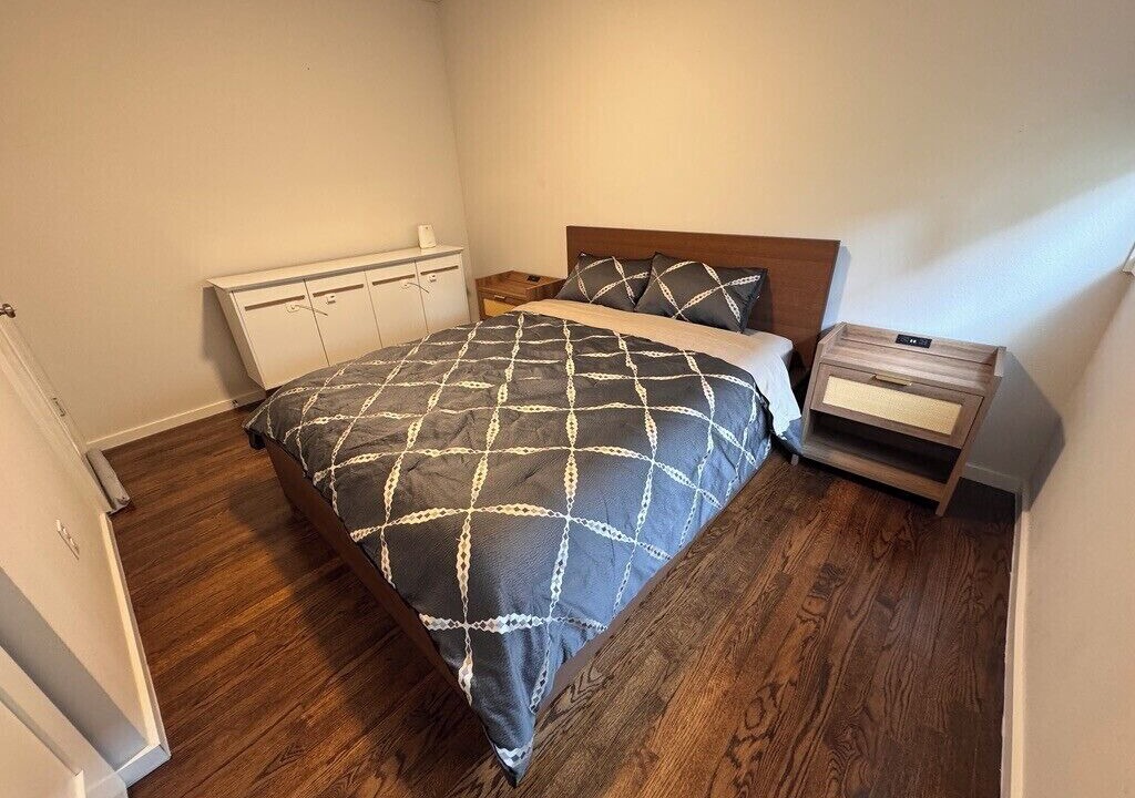 Photo of Bedroom in Seattle Metro Area