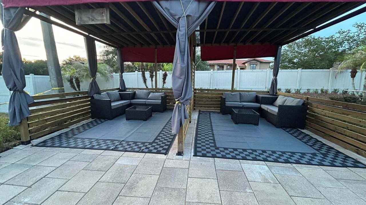 Photo of Patio Balcony in Regal Palms