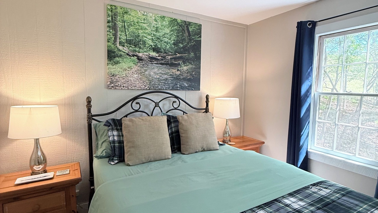 Photo of Bedroom in Big Canoe