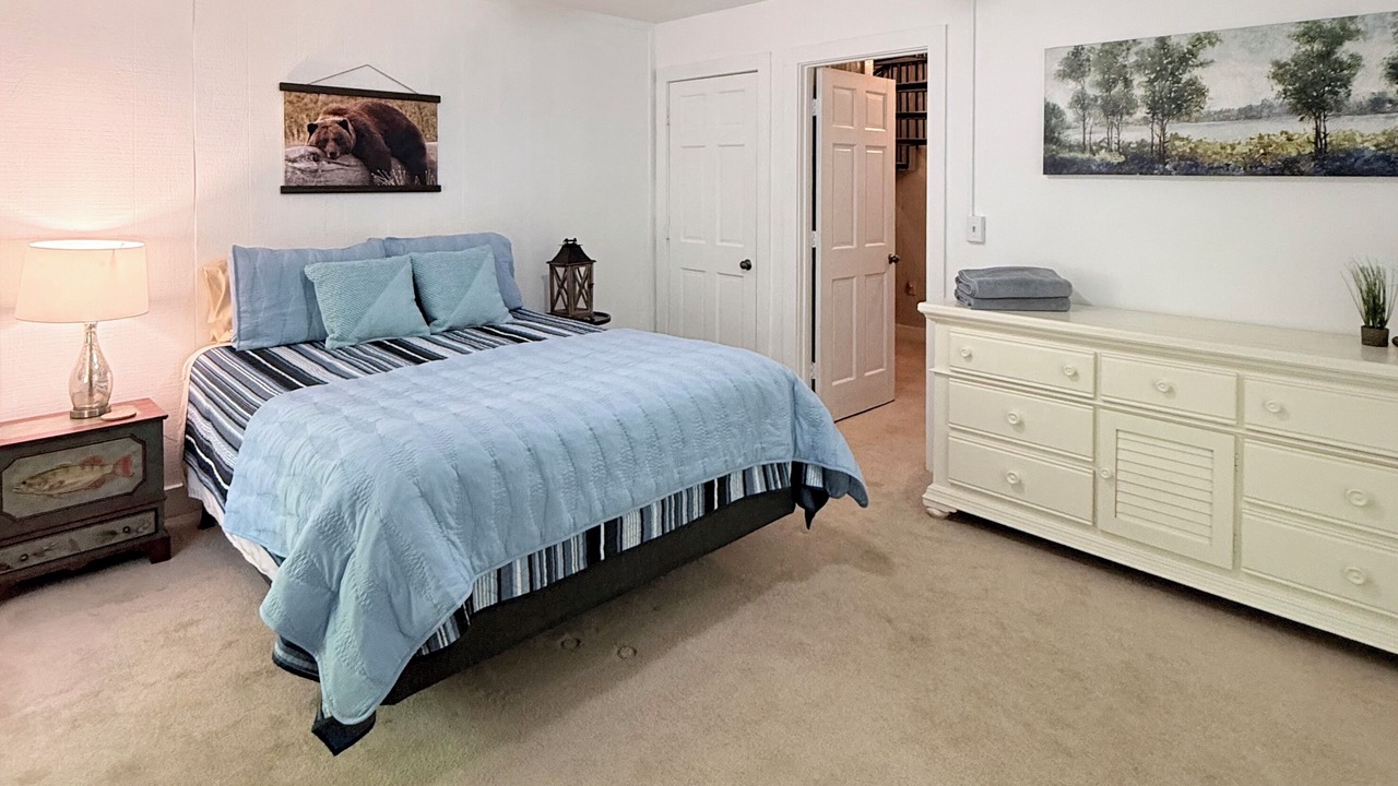 Photo of Bedroom in Big Canoe