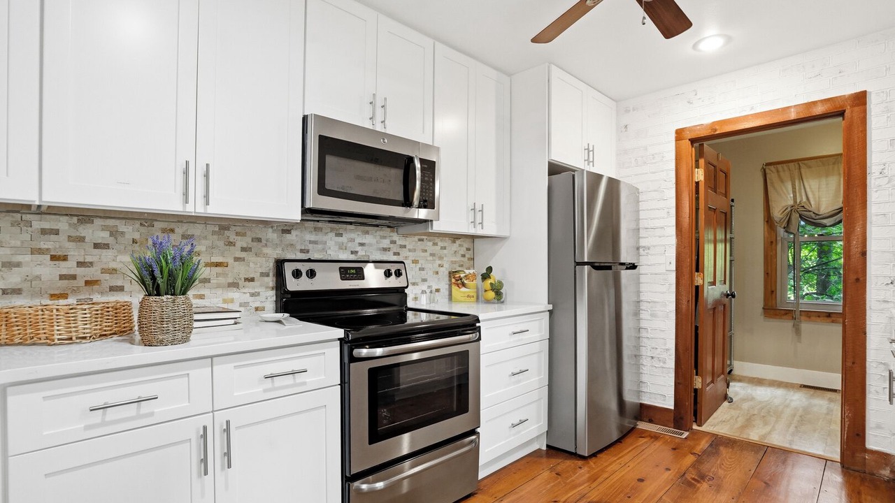 Photo of Kitchen in Big Canoe
