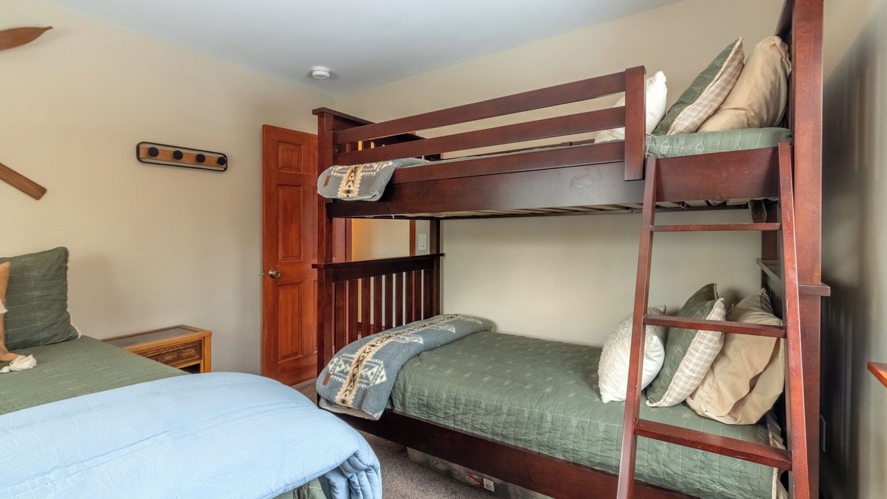 Photo of Bedroom in Grand Lake