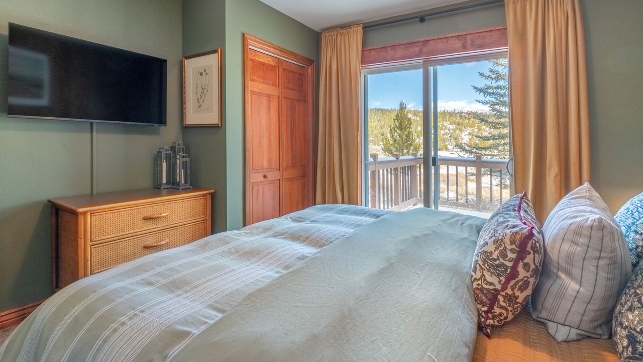 Photo of Bedroom in Grand Lake