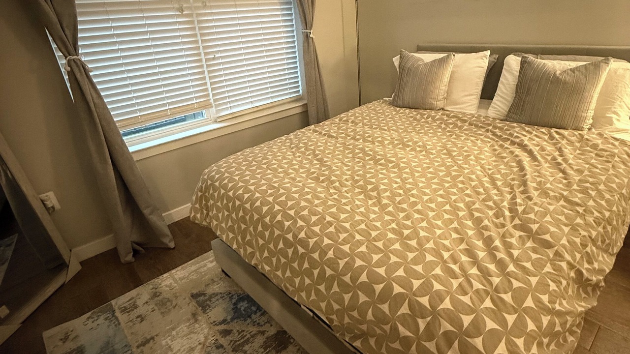 Photo of Bedroom in North Bethesda
