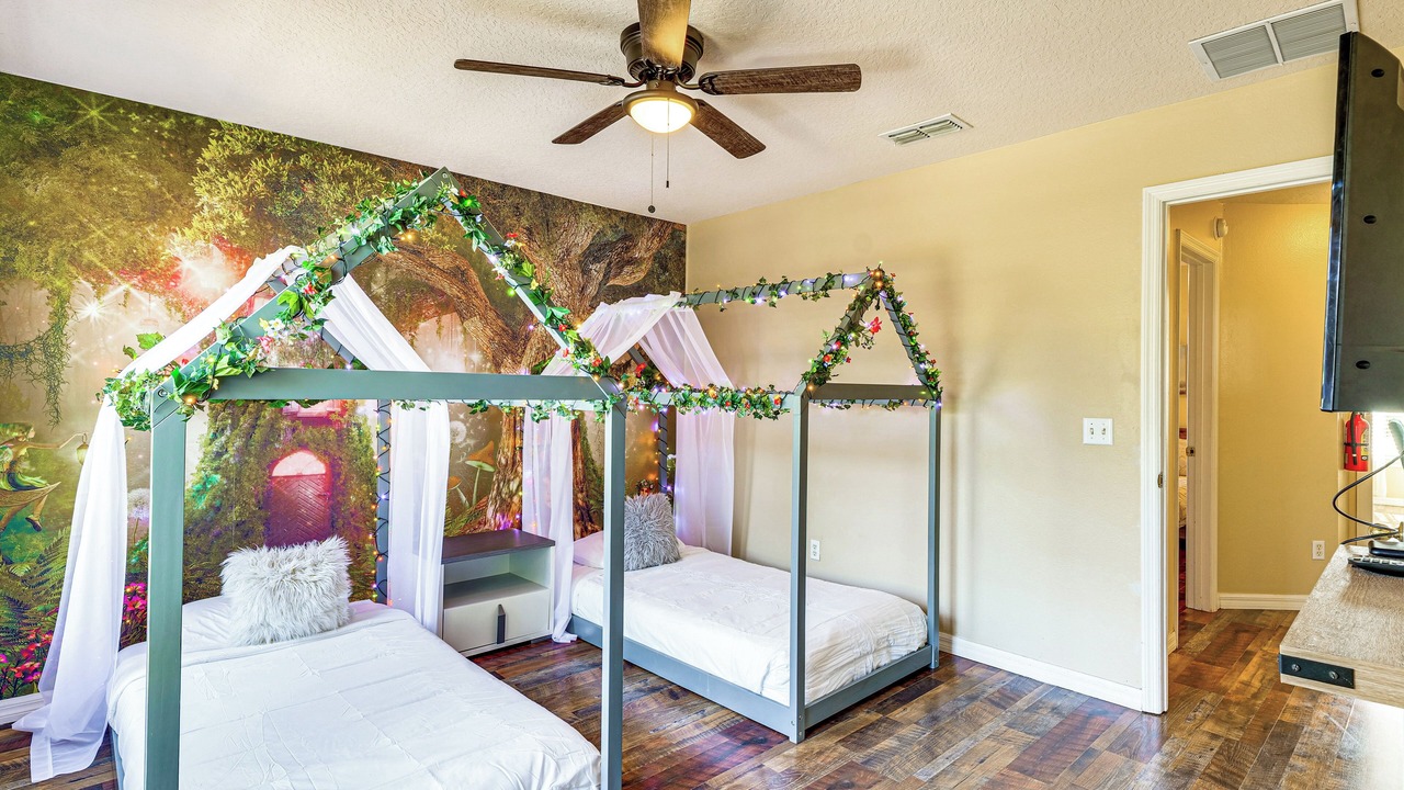 Photo of Bedroom in Sandy Ridge