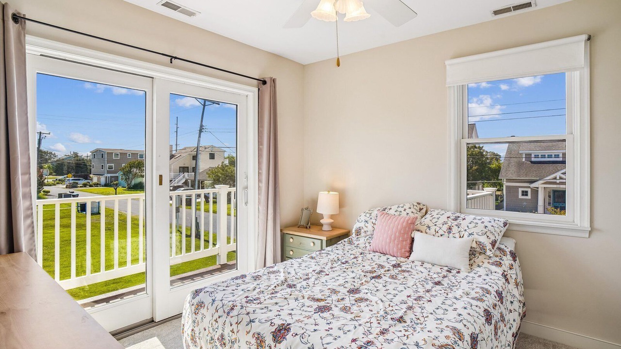 Photo of Patio Balcony in South Bethany Harbor