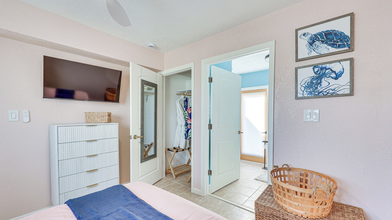 Photo of Bedroom in Edgewater
