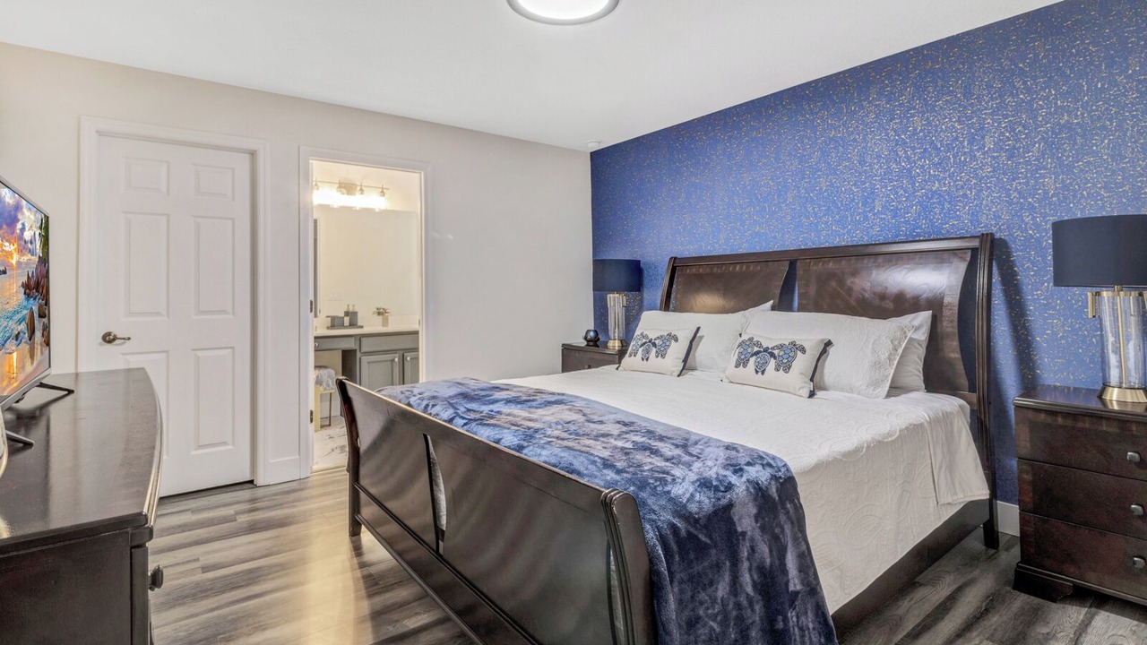 Photo of Bedroom in Watersong