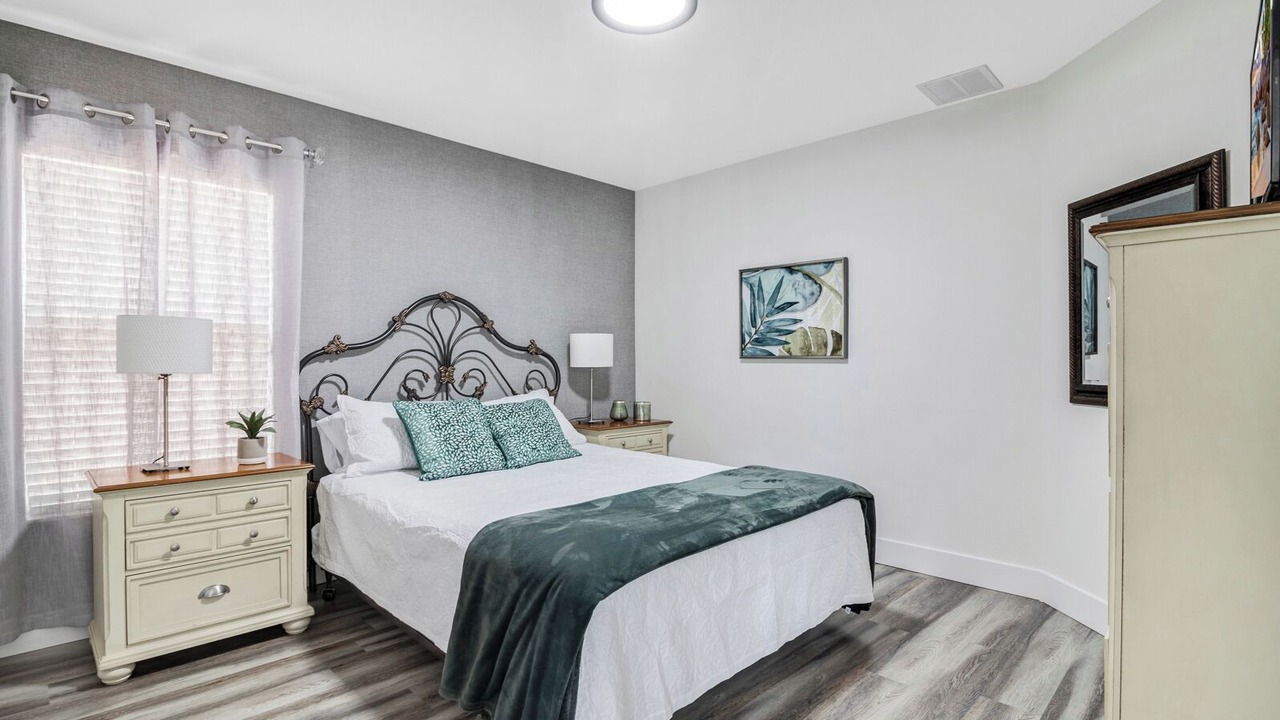 Photo of Bedroom in Watersong