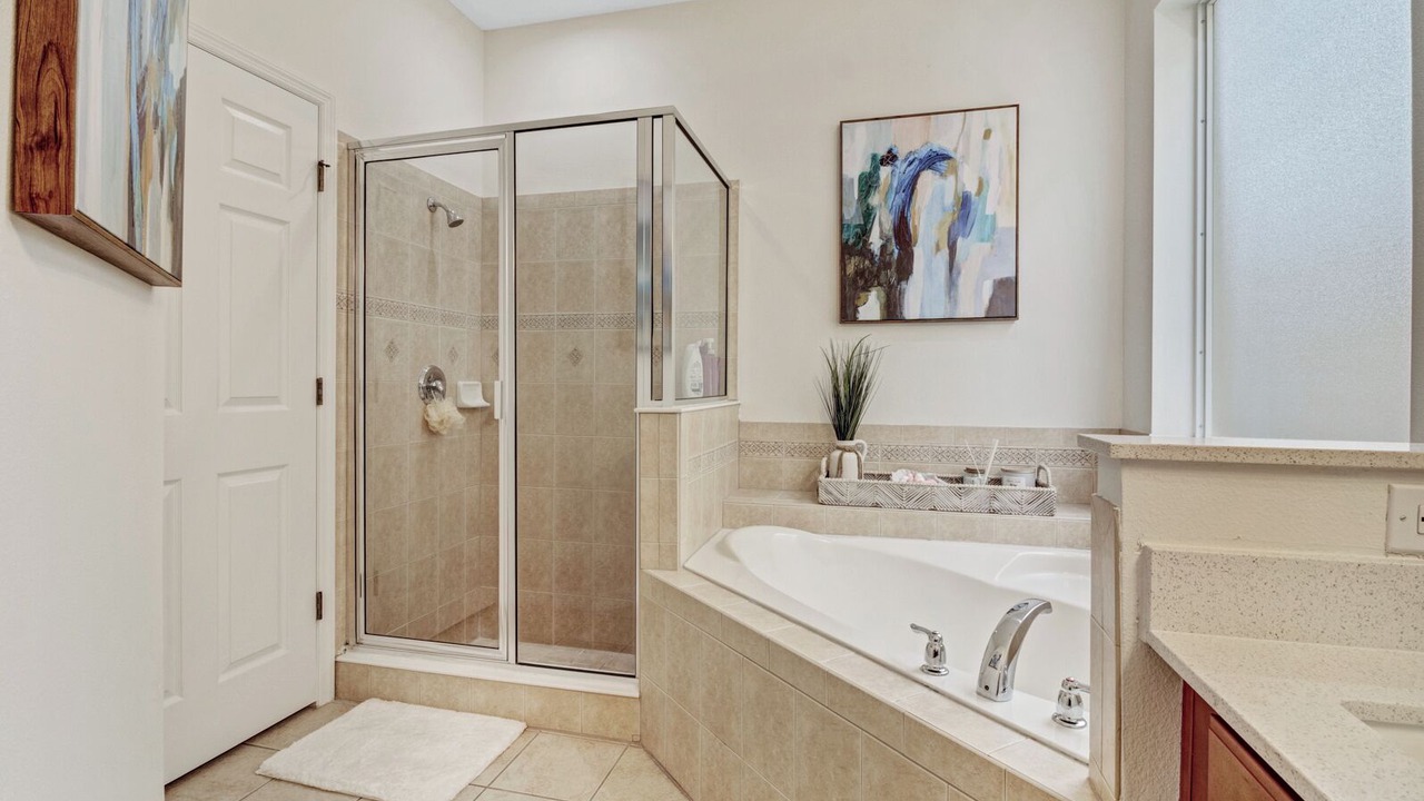 Photo of Bathroom in Watersong