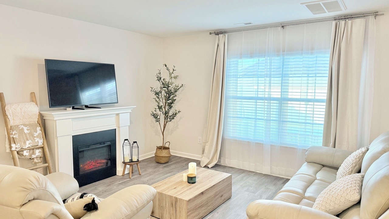 Photo of Livingroom in Haw River