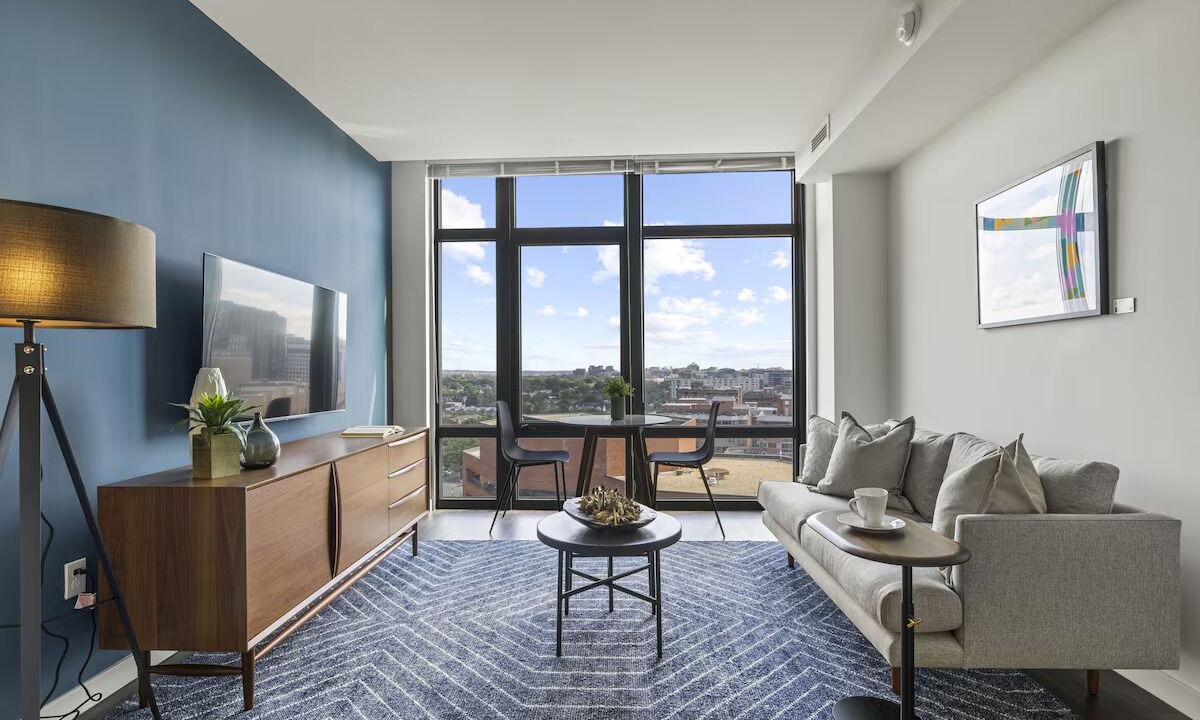 Photo of Livingroom in Bluemont