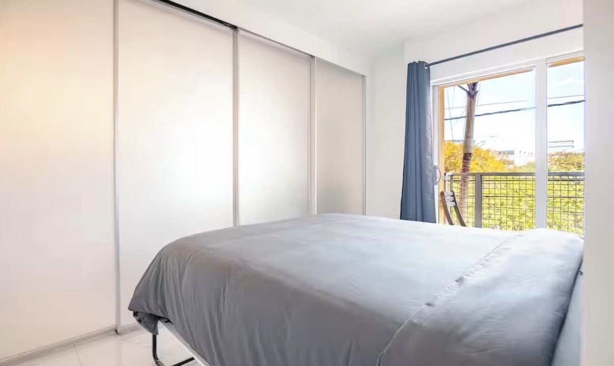 Photo of Bedroom in South Pointe