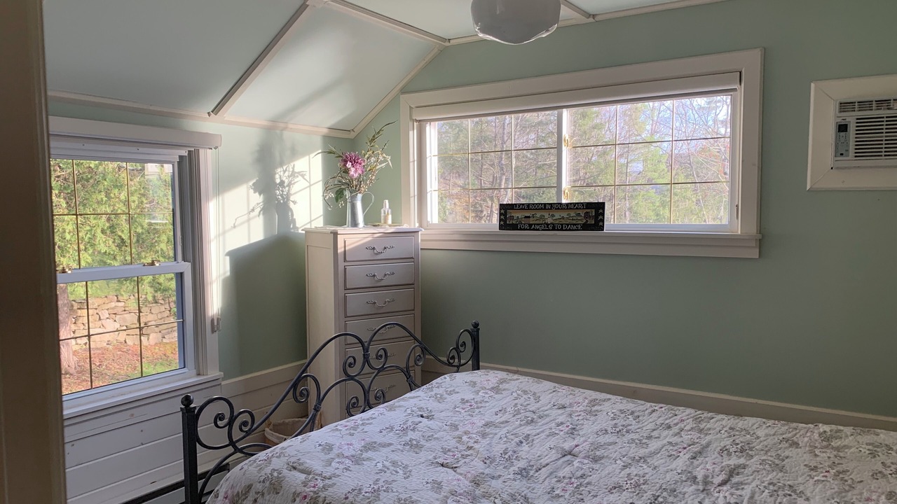 Photo of Bedroom in Putnam Station