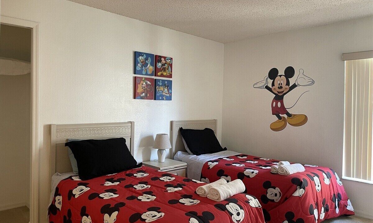 Photo of Bedroom in Lindfields