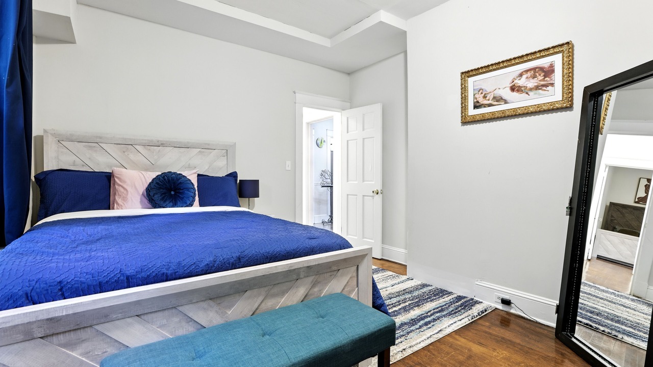 Photo of Bedroom in Forest Glen
