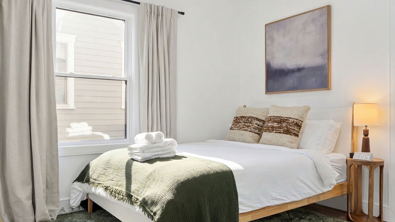 Photo of Bedroom in Jeffries Point