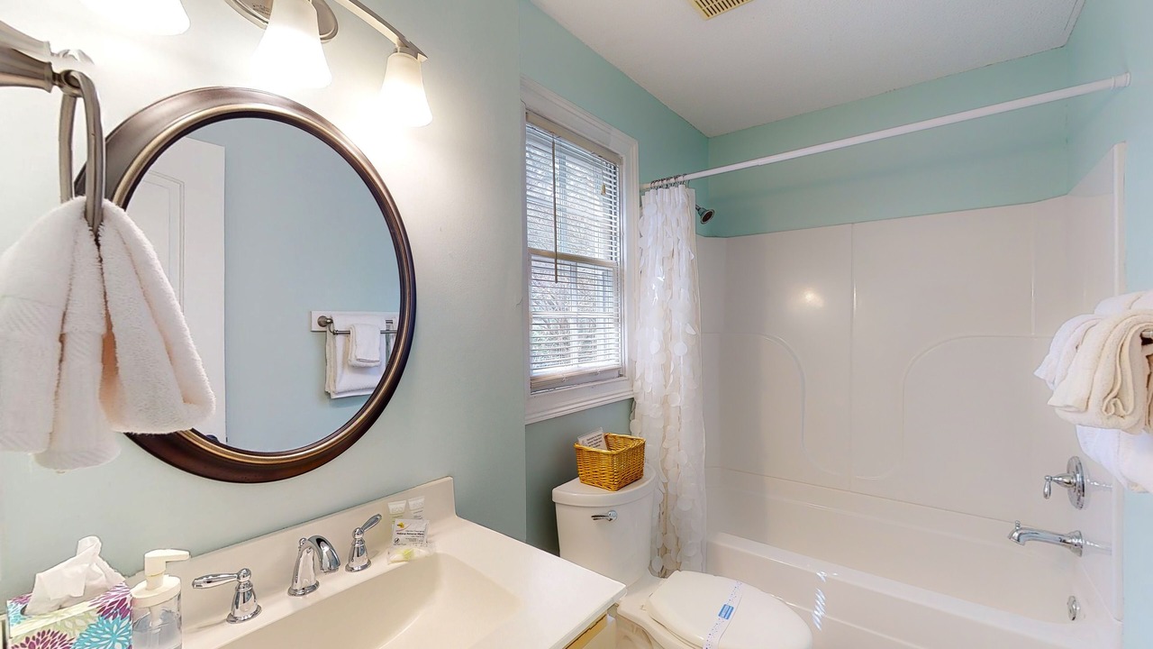 Photo of Bathroom in Saint Simons Island