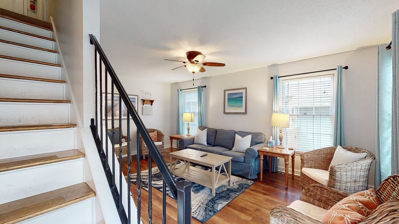 Photo of Livingroom in Saint Simons Island
