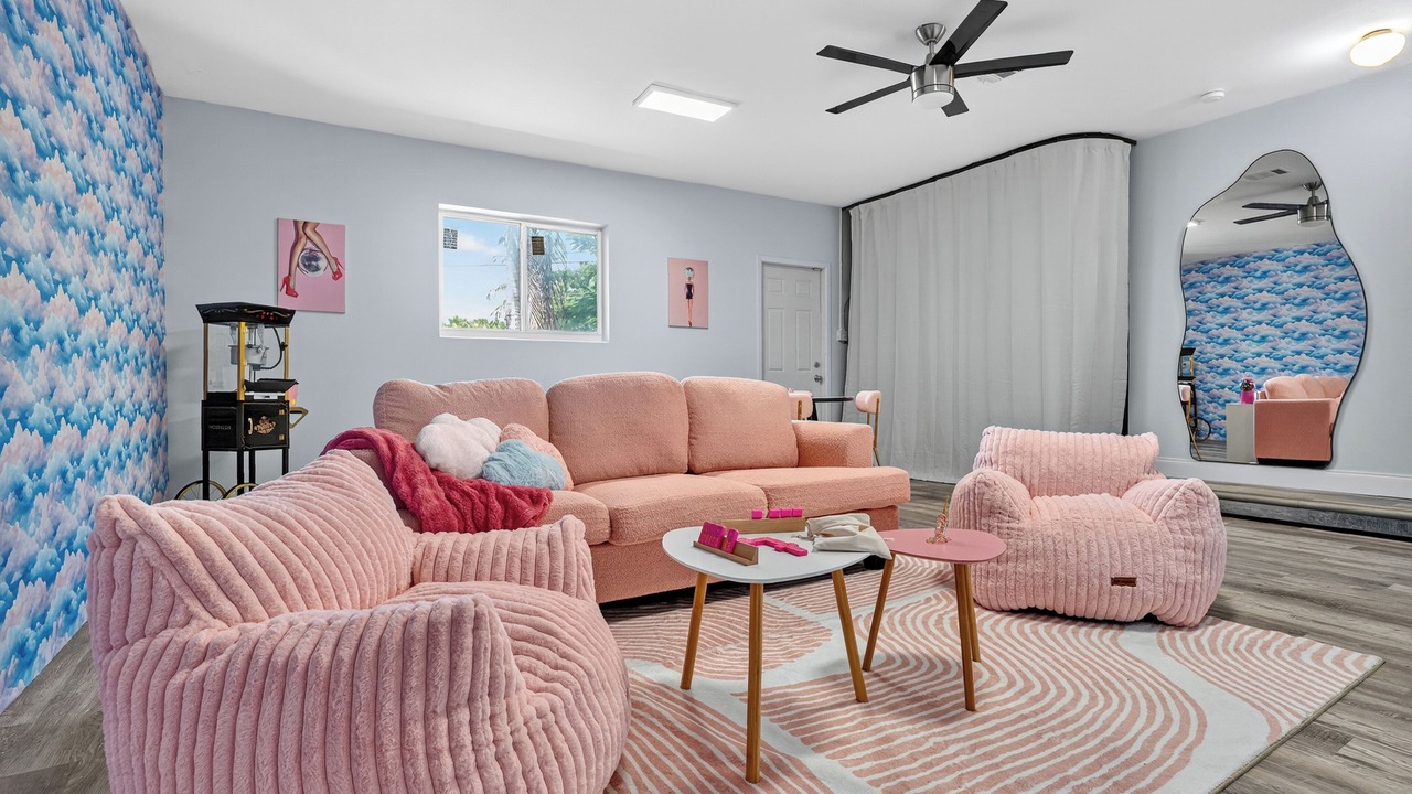 Photo of Livingroom in Coral Ridge Isles