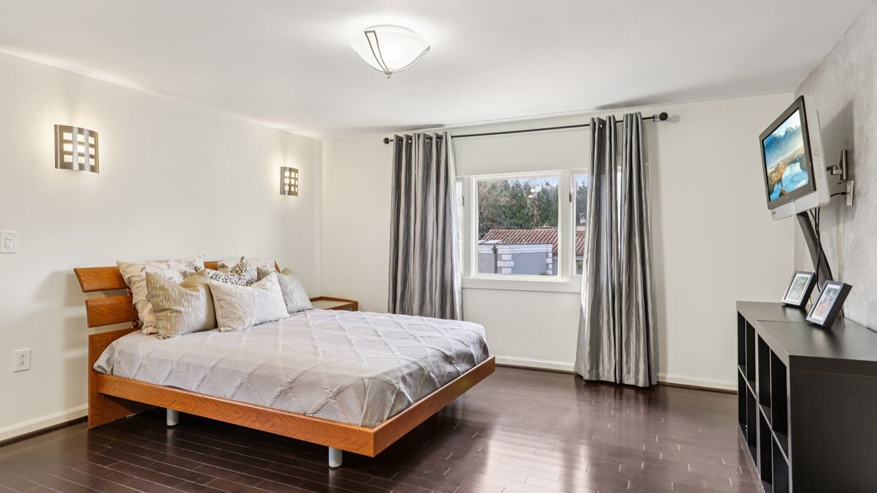 Photo of Bedroom in Bethesda
