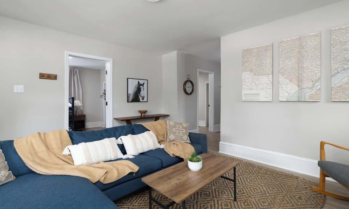 Photo of Livingroom in Winston - Salem