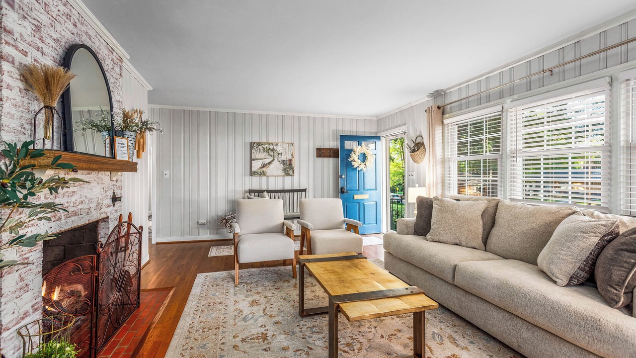 Photo of Livingroom in High Point