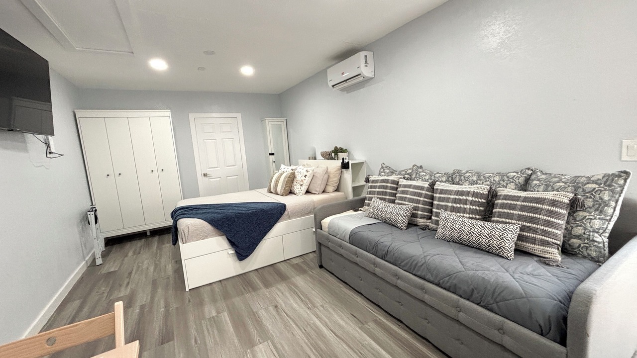 Photo of Bedroom in Dunnellon