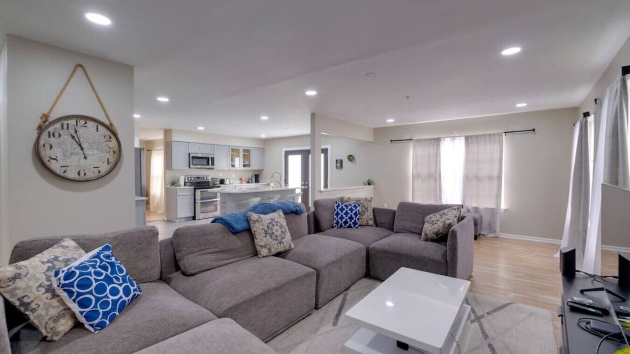 Photo of Livingroom in Silver Spring