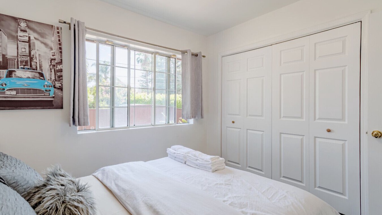 Photo of Bedroom in North Hollywood