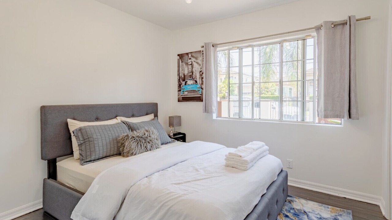 Photo of Bedroom in North Hollywood
