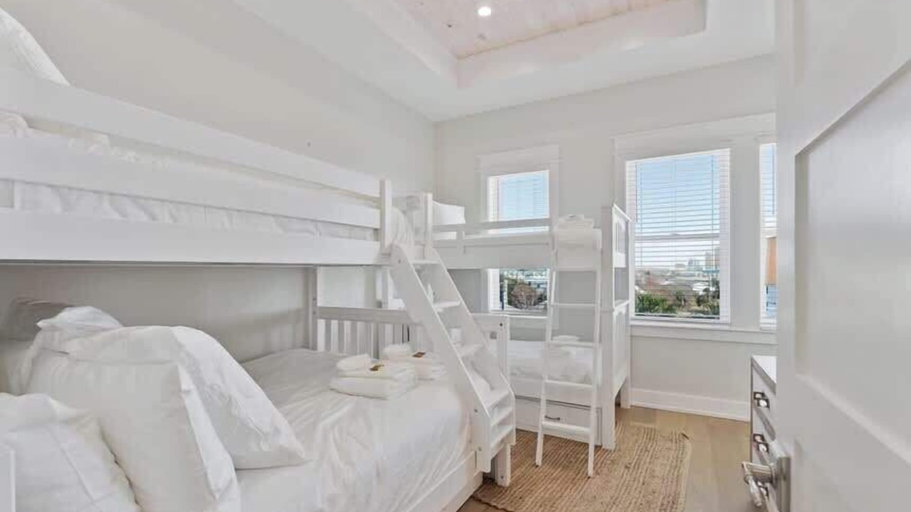 Photo of Bedroom in Laguna Beach