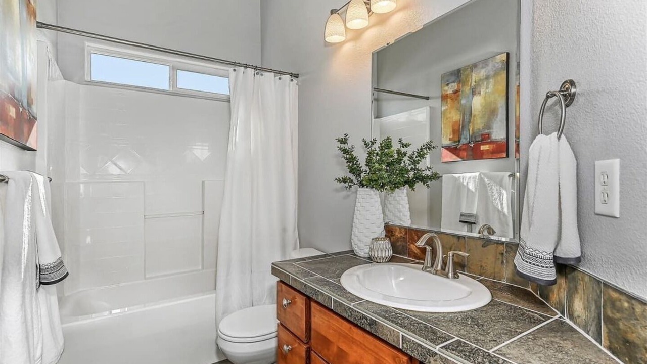 Photo of Bathroom in East End
