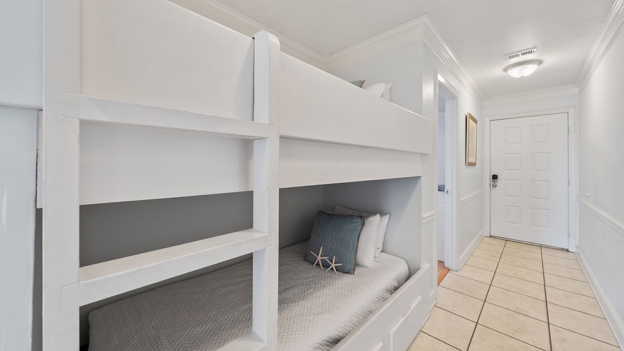 Photo of Bedroom in Laguna Beach
